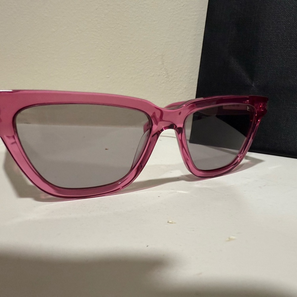 Saint Laurent Pink Cat-Eye Sunglasses with Modern Design